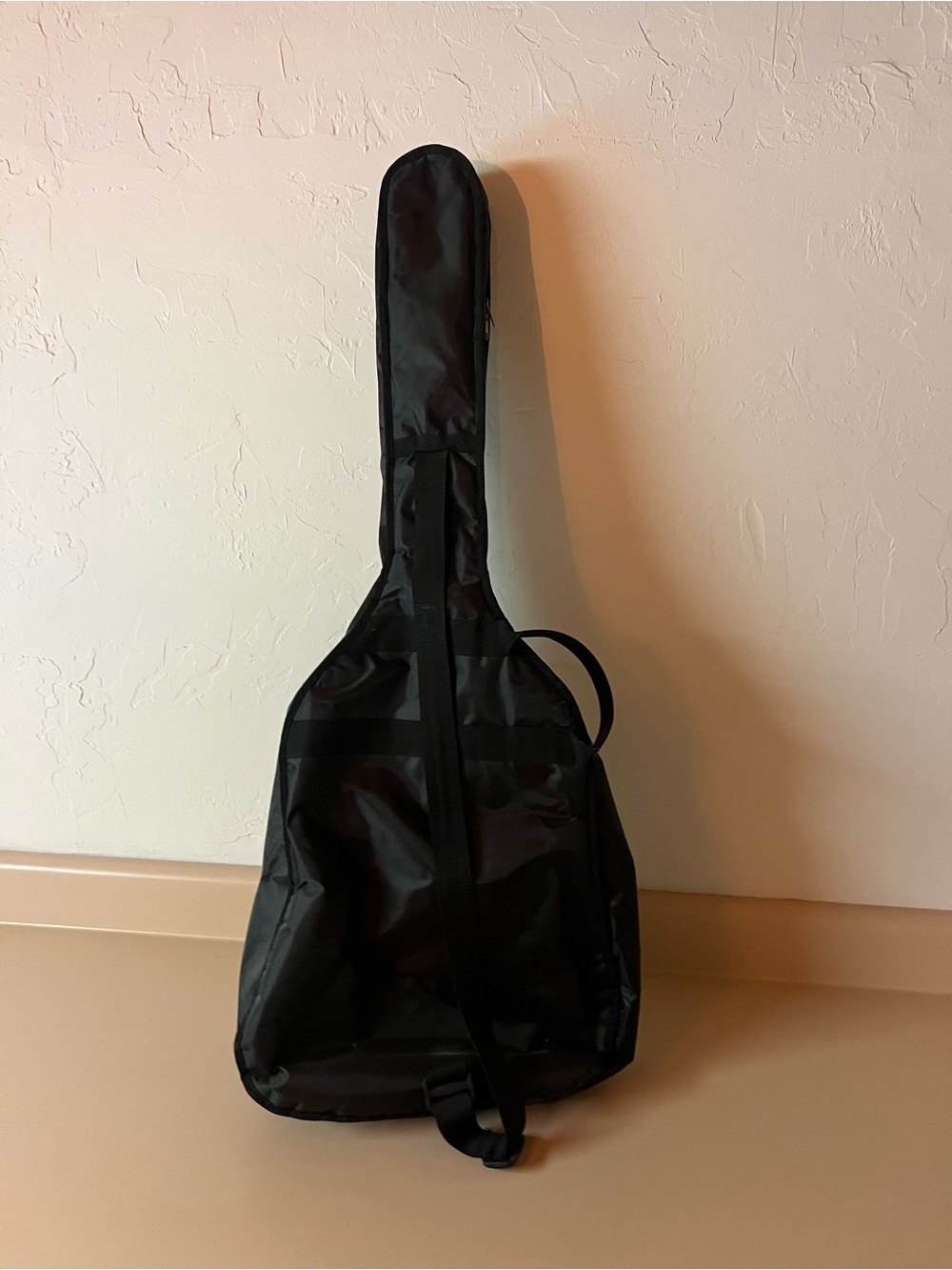 Black Guitar Gig Bag – Unbranded Padded Case